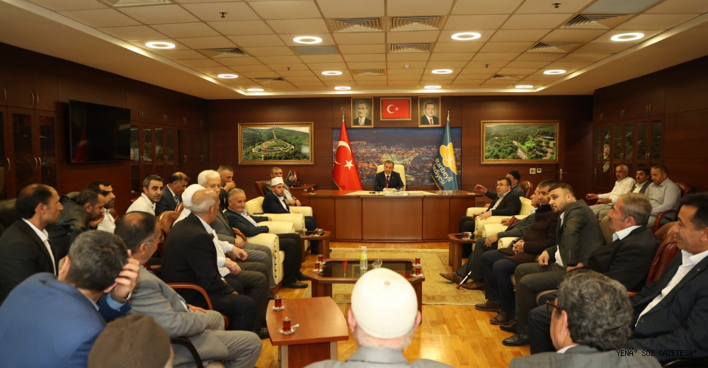 ÇİÇEĞİ BURNUNDA BAŞKANA YOĞUN İLGİ