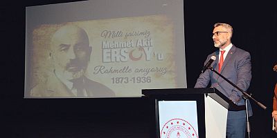 BAĞIMSIZLIĞIMIZIN EN MİLLİ SİMGESİ ANILDI