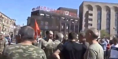 Başbakan Seferberlik İlan Etti..