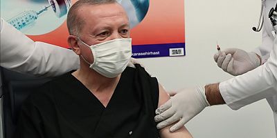 Cumhurbaşkanı Erdoğan, Kovid-19 aşısının ikinci dozunu yaptırdı
