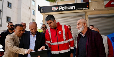 Gökhan Yüksel, Kartal'da Balkonu Çöken Binayı İnceledi