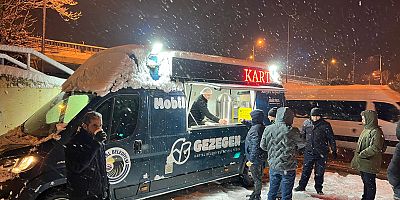 Kartal Belediyesi’nden Vatandaşlara Sıcak Çorba İkramı
