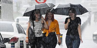 Meteoroloji İstanbul'u sağanak yağış için uyardı