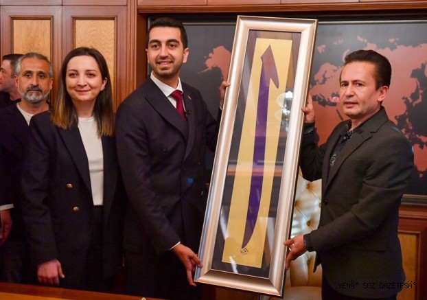 TUZLA'DA DEVİR TESLİM OLDU